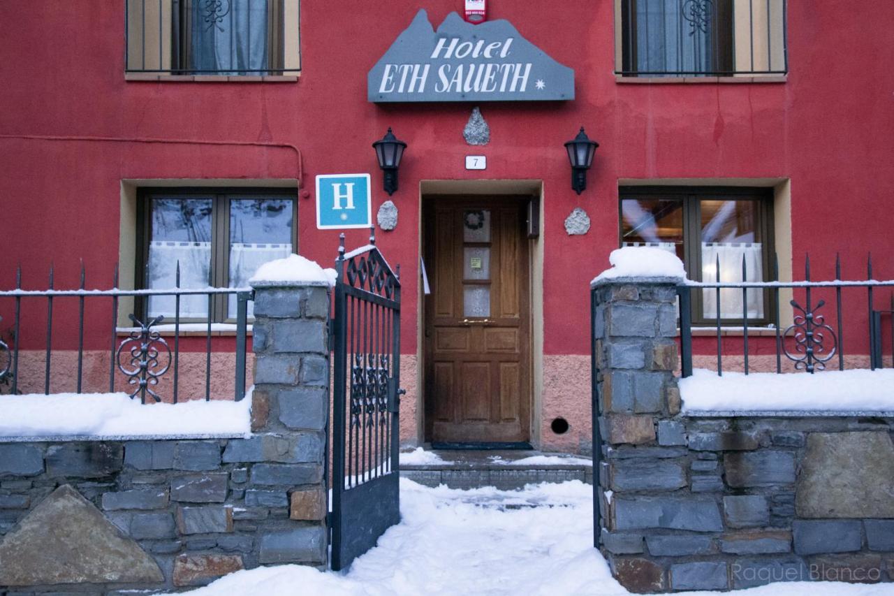 Hotel Saueth Tredos Bagian luar foto
