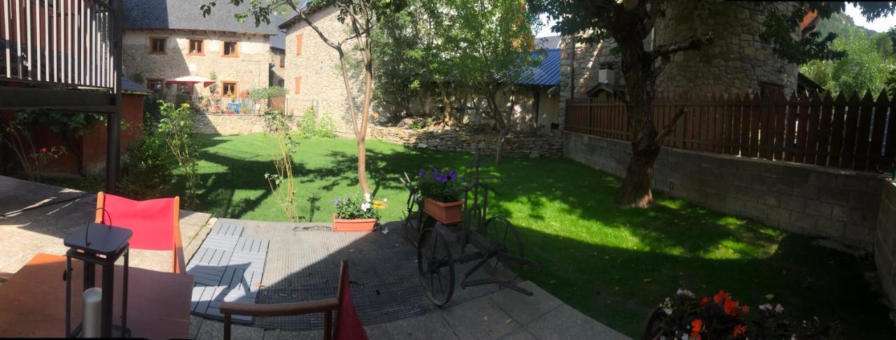 Hotel Saueth Tredos Bagian luar foto