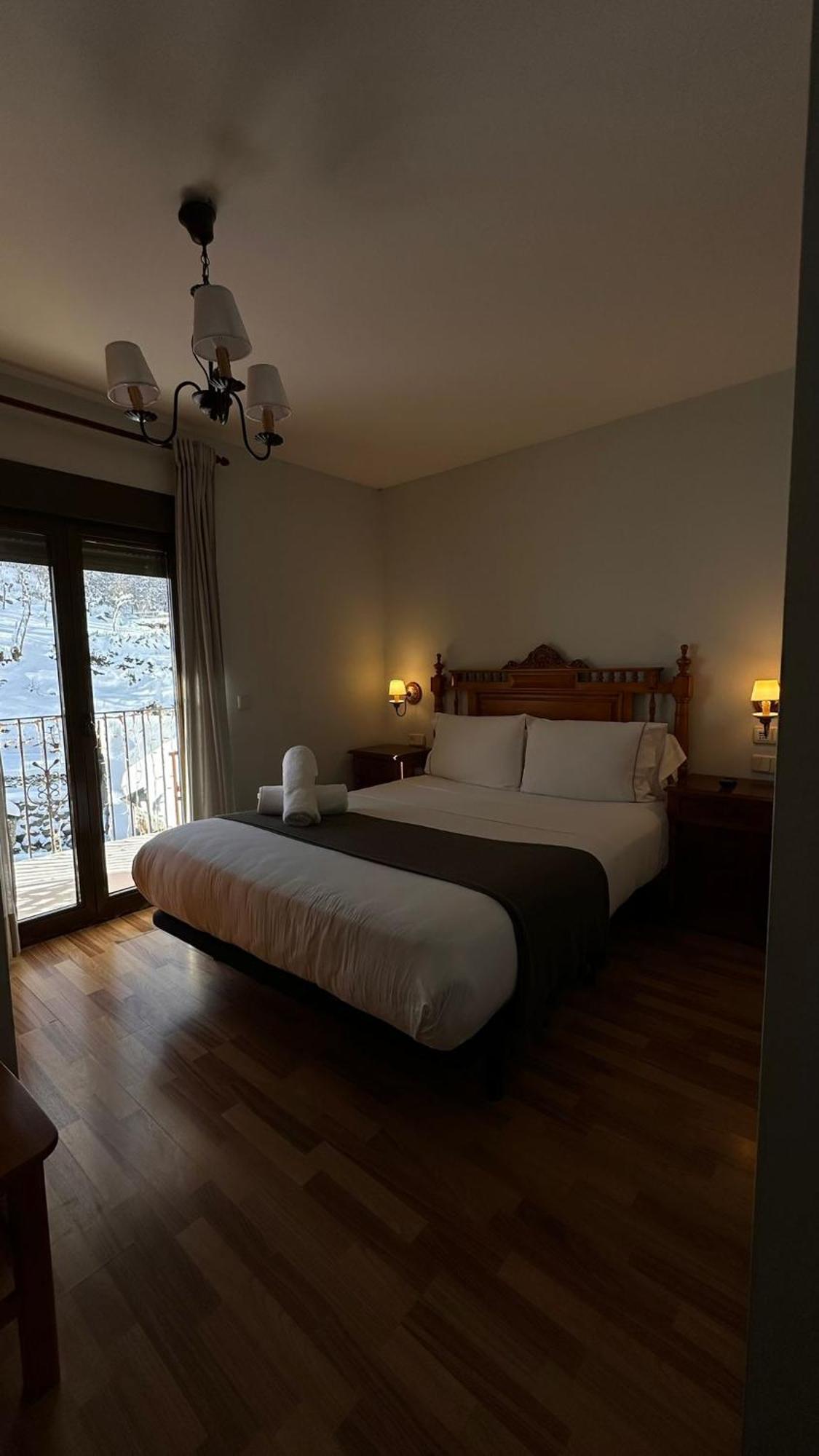 Hotel Saueth Tredos Bagian luar foto