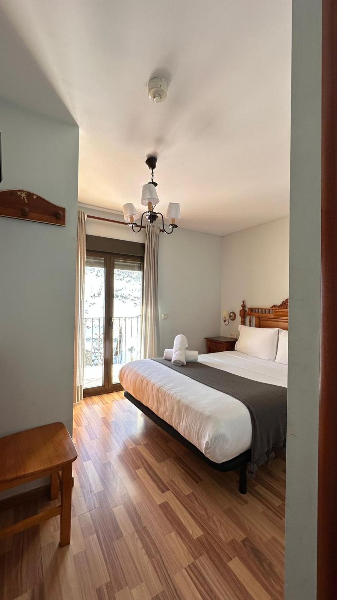 Hotel Saueth Tredos Bagian luar foto