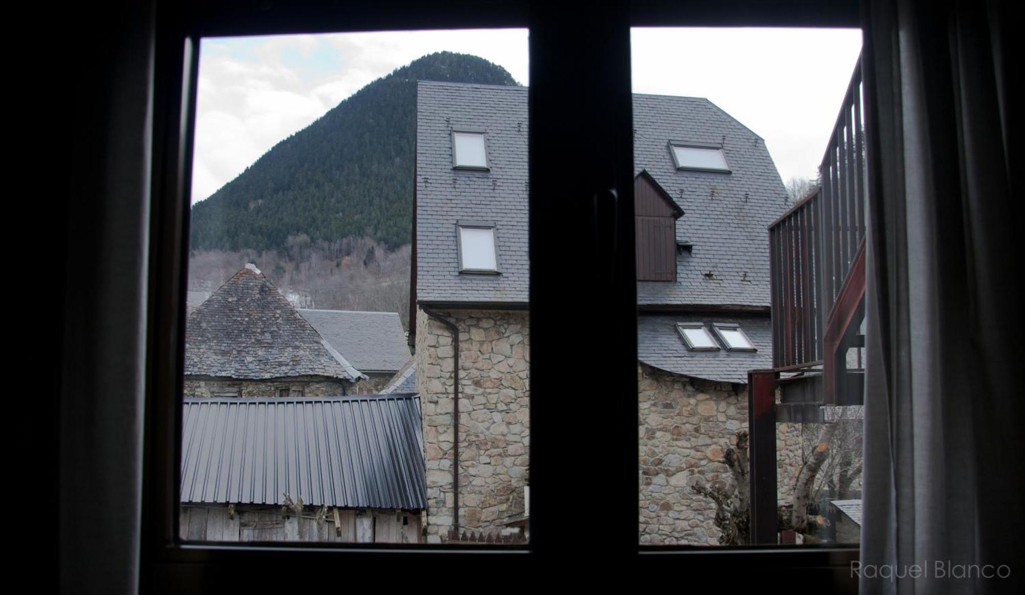 Hotel Saueth Tredos Ruang foto